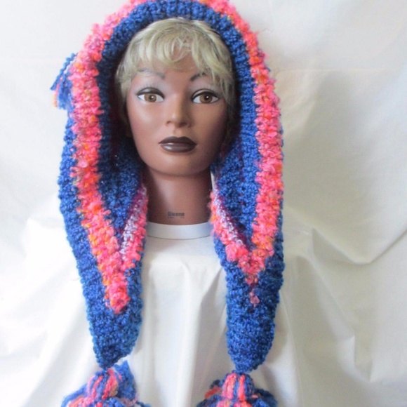 HAT NEW Knitted Handmade Hat 20\